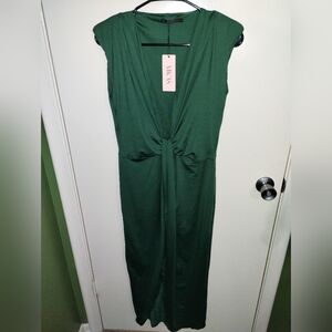 Micas XL Green Deep V Midi Dress NWT